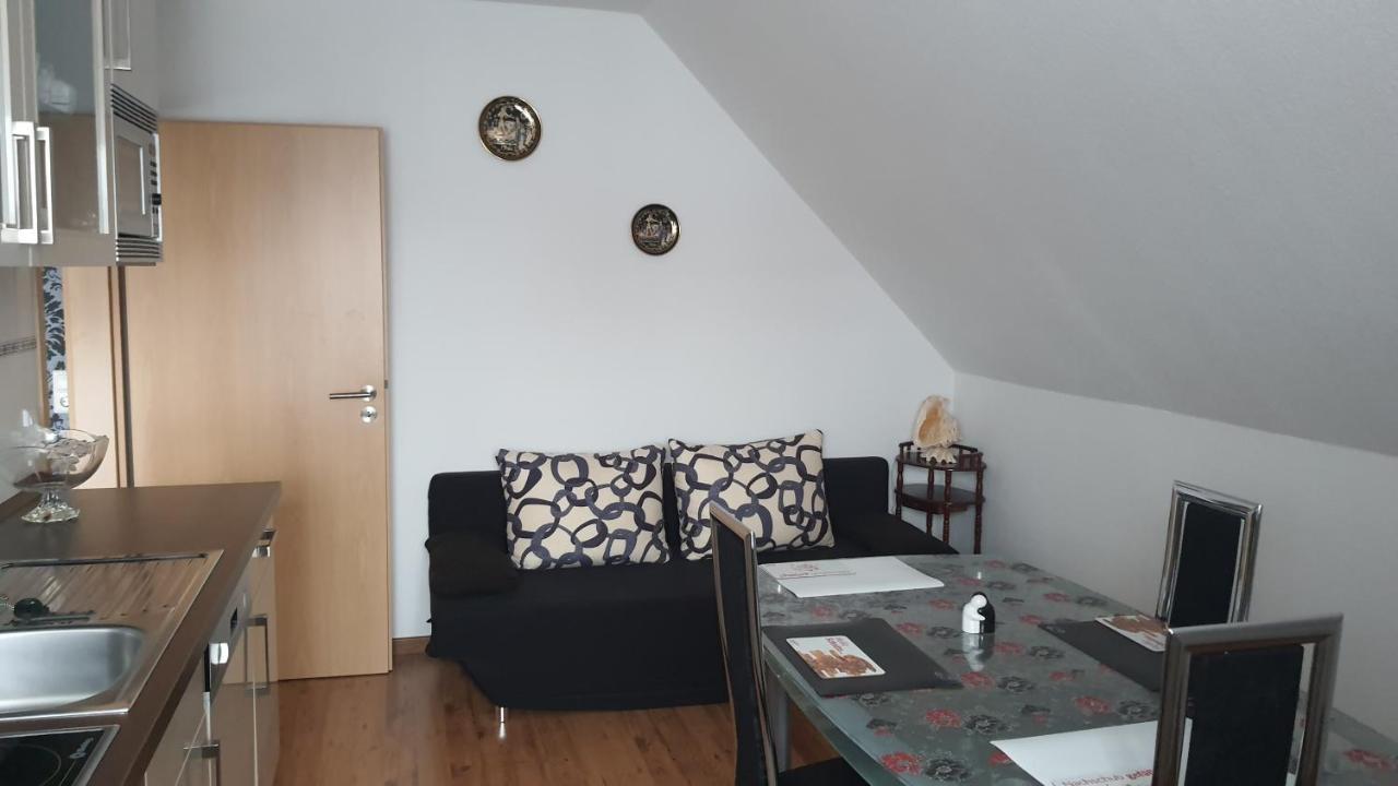 Nettes 2- Zimmer Apartment Sehnde Kültér fotó