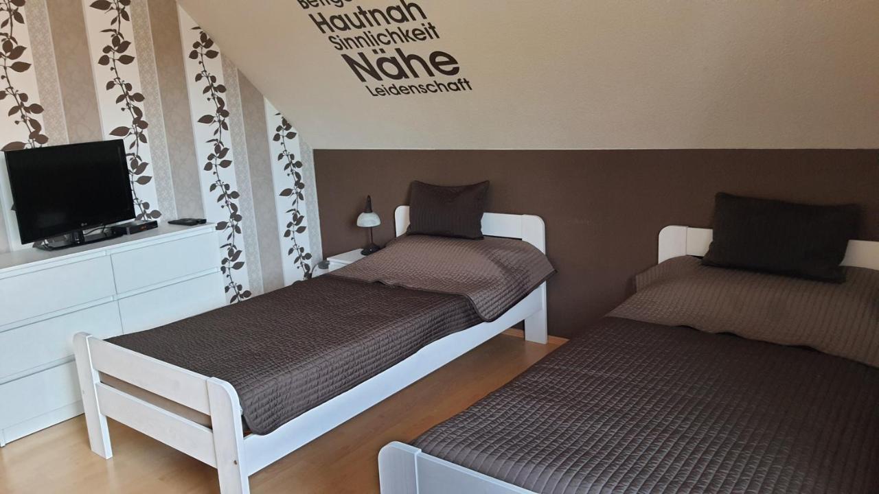 Nettes 2- Zimmer Apartment Sehnde Kültér fotó